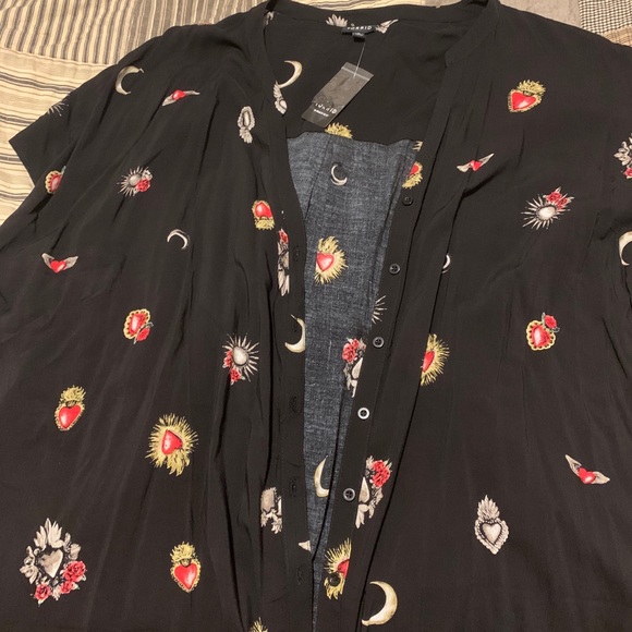 torrid Tops - sacred heart button down